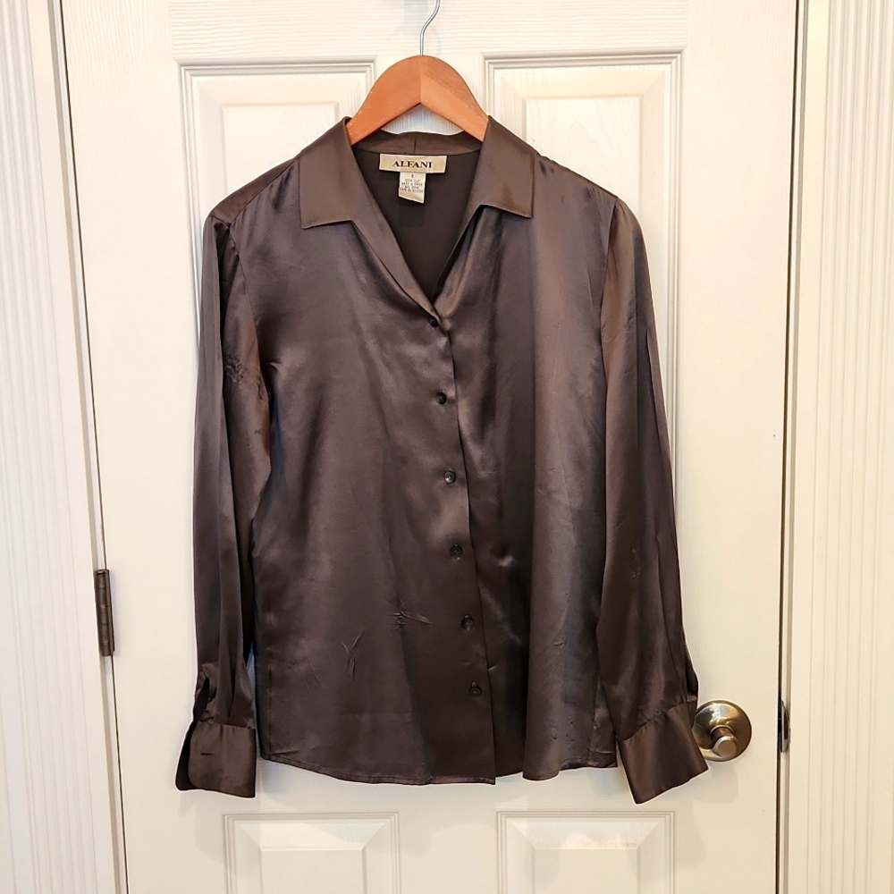 Alfani 100% silk shirt in Grey size 6